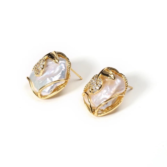 Large Baroque Pearl Earrings - authentic freshwater pearl stud earrings jewelry - Picture 7 of 9